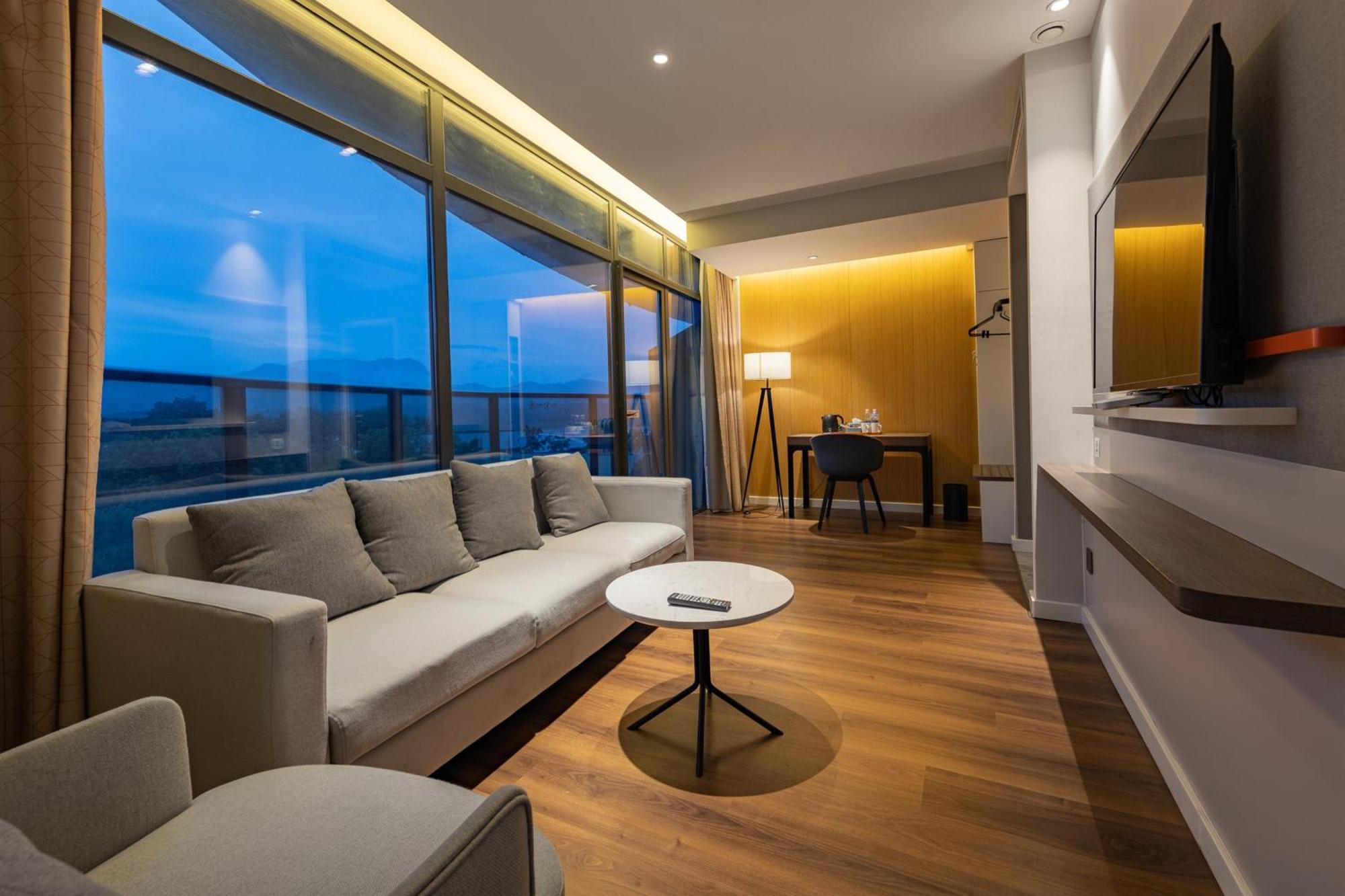 Holiday Inn Express Yichang Riverside By Ihg Kültér fotó